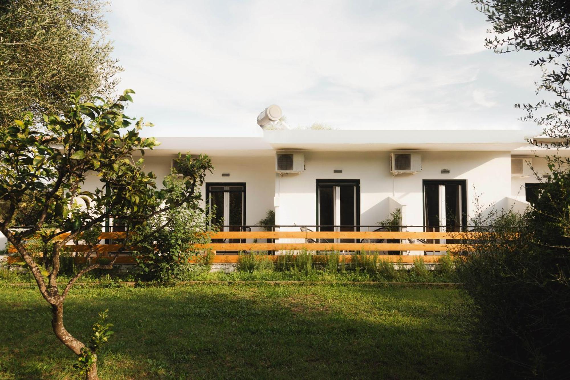 Olive Grove Suites Boutique Hotel Moraítika Kültér fotó